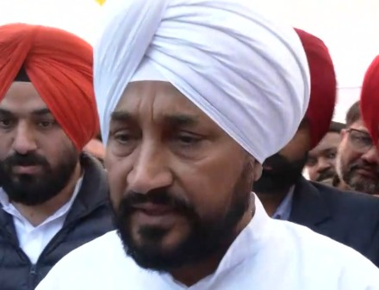 प्रदर्शन करना युवा का अधिकार, चन्नी का केंद्र पर हमला