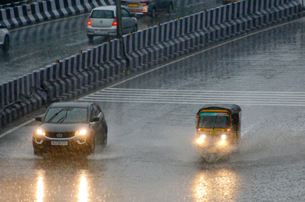 बंगाल की खाड़ी में कम दबाव से तमिलनाडु में भारी बारिश का पूर्वानुमान