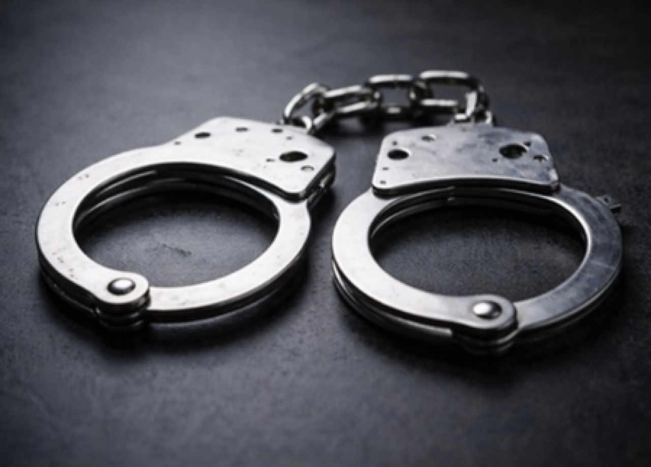 मुंबई एयरपोर्ट पर 24 करोड़ के ड्रग्स और 2 करोड़ का सोना जब्त