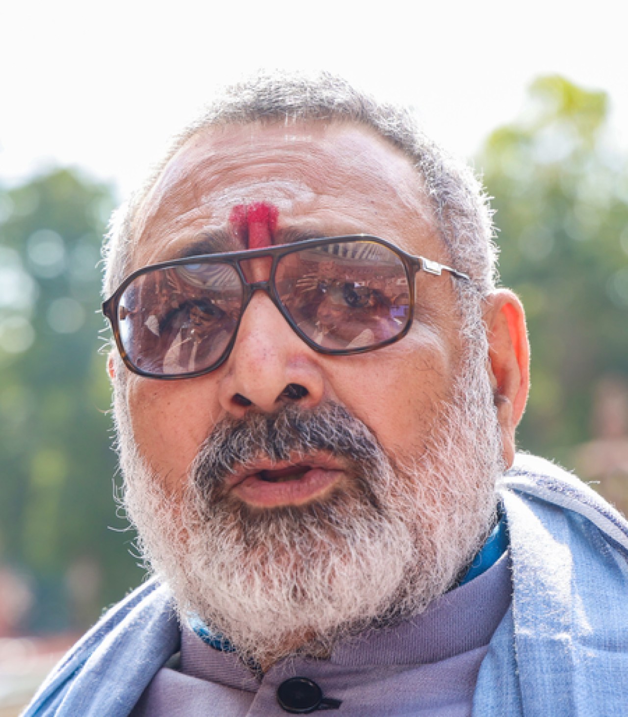 ओवैसी के बयान पर गिरिराज सिंह का तीखा पलटवार ओवैसी के बयान पर गिरिराज सिंह का तीखा पलटवार