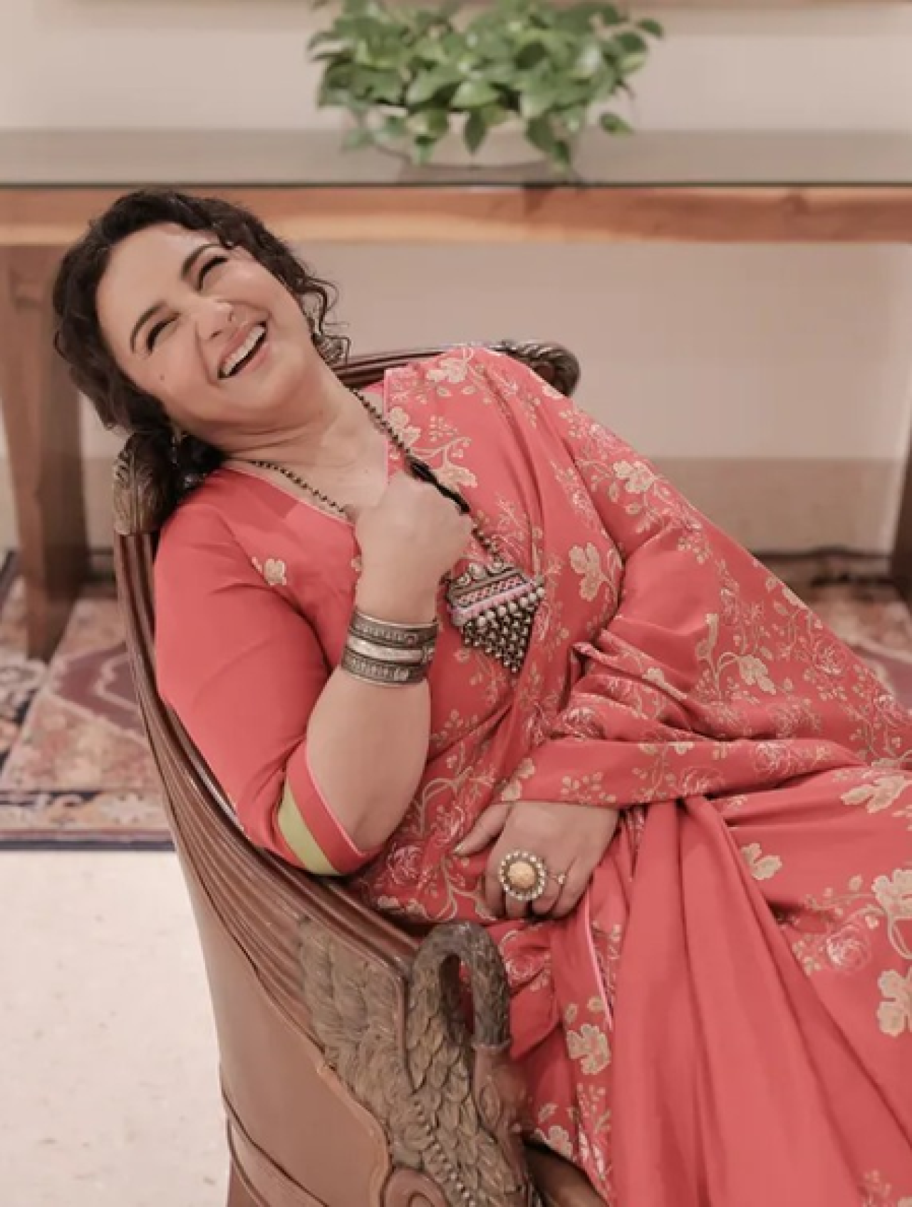 सपनों को उड़ान देने के लिए परिवार का साथ जरूरी: दिव्या दत्ता सपनों को उड़ान देने के लिए परिवार का साथ जरूरी: दिव्या दत्ता